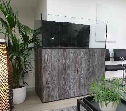 Aquariums4Life Double skinned cabinet with leveling feet